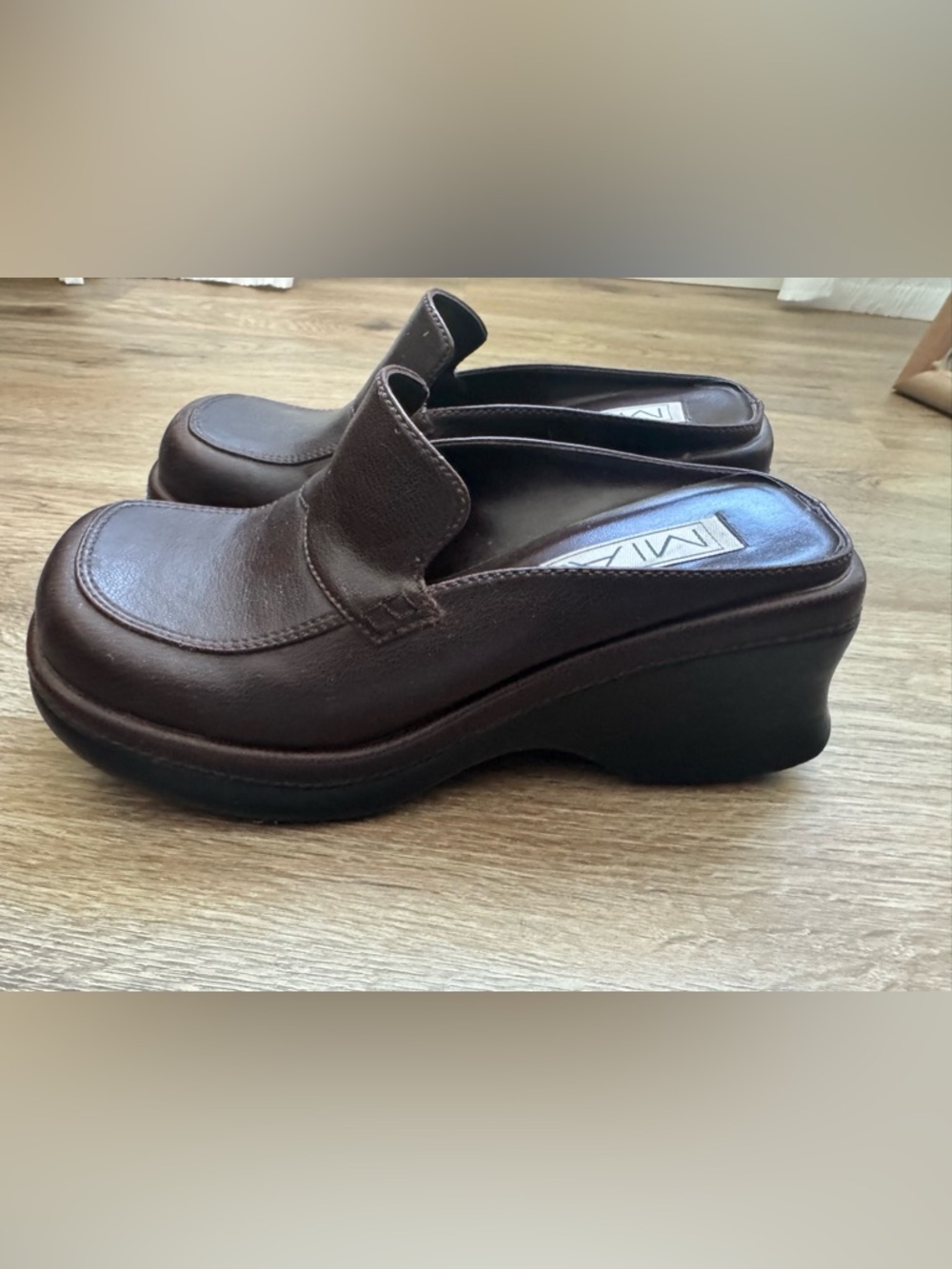 Vintage MIA Slingback Heels 7.5 Pointed Toe Y2K Office Chic